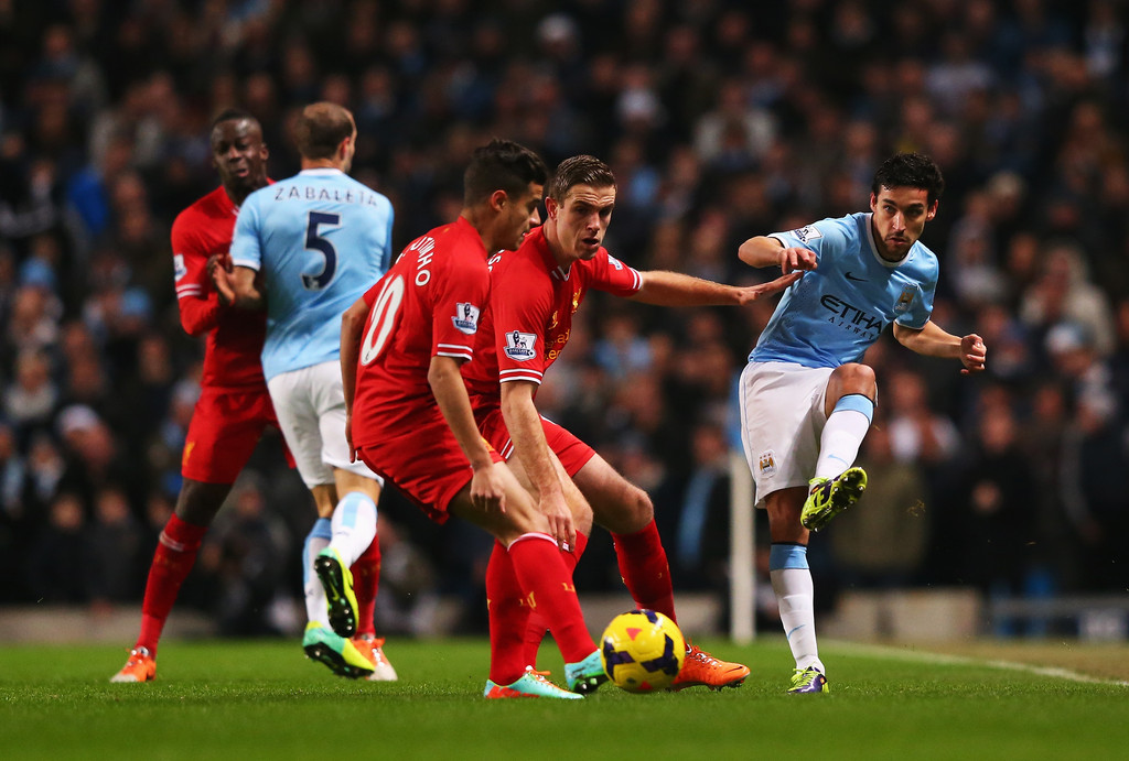 阿莫林抱头无奈！曼联队长补时踢飞空门+2次高射炮 尴尬40射门0球