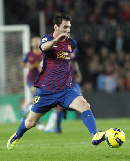 英超前瞻：曼联多人出战成疑，伯恩茅斯客场表现欠佳（英超前瞻：曼联多将出战成疑，伯恩茅斯客战乏力）