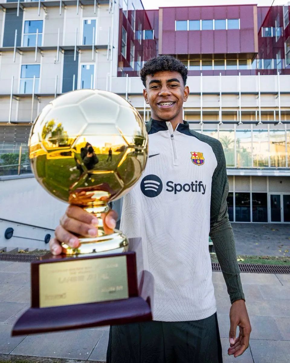 半场：海港1-0英博，加布里埃尔破门+进球被吹，莱昂纳多助攻