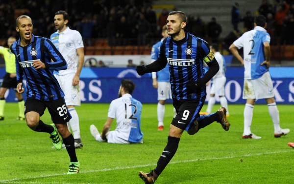 德甲半场：洛孔加破僵，拉尔森扳平，汉堡1-1法兰克福（德甲半场战报：洛孔加先开纪录，拉尔森扳平，汉堡暂1-1法兰克福）