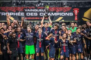 沙特足协官方：因场地大雨，对阵阿联酋下半场比赛推迟开场（沙特足协通告：因场地大雨，沙特对阿联酋下半场延迟开球）