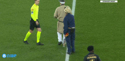 杨瀚森首发出战7分54秒，得到1篮板1失误4犯规。